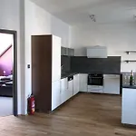 Апартаменты Becherplatz *