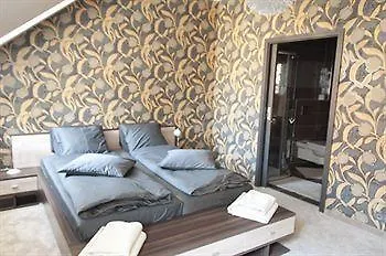 Becherplatz * Karlovy Vary